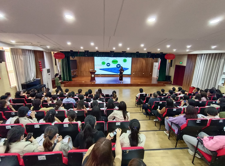 家校社协同干预，潘新凌推动郑州家庭教育与心理健康深度融合