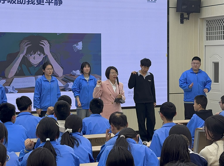 郑州家长必看!孩子厌学、摆烂、拒学并非叛逆，18年心理专家揭秘真正根源