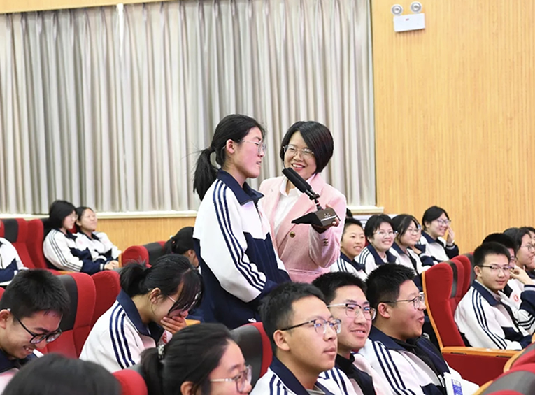 破解青少年情绪困境，潘新凌循证干预，助孩子走出抑郁焦虑阴霾
