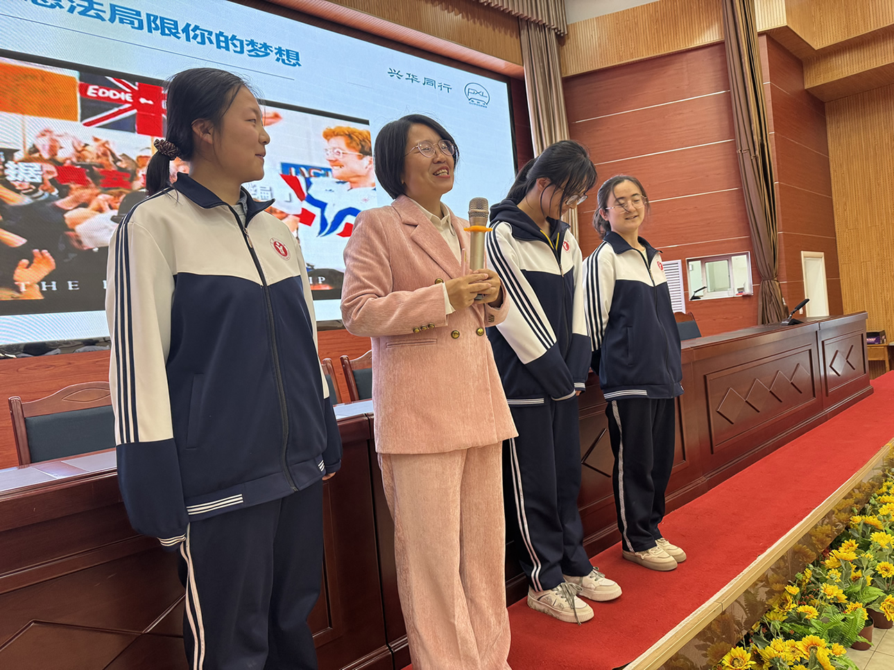 青春期孩子情绪崩溃、抑郁焦虑频发?郑州专家潘新凌：精准干预破解少年心理困境