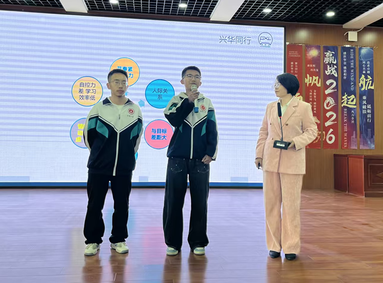 郑州高一新生适应困难，厌学、失眠、想家？潘新凌专家：科学引导，快速融入高中生活